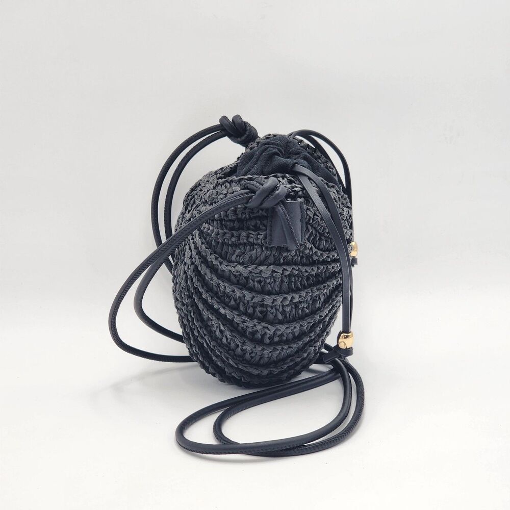 H&M RARE Shell Shaped Straw Rattan Drawstring Crossbody Bag - Picture 4 of 11